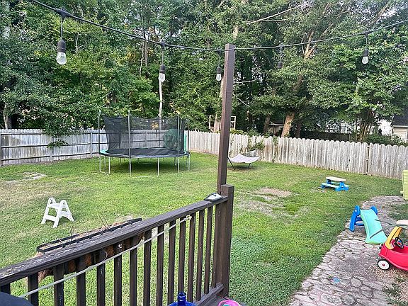 2nd image of 836 Catrina Ln