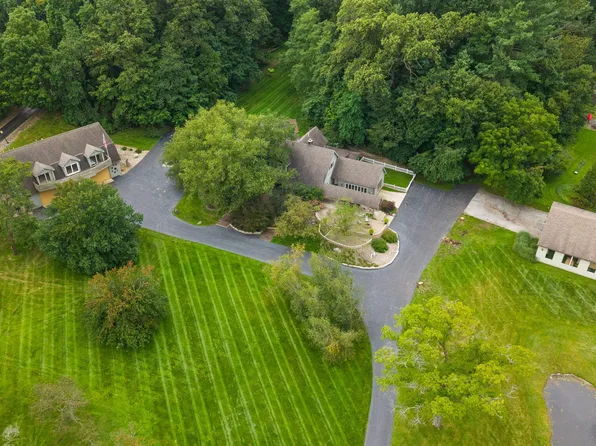 728 Old Suman Rd, Valparaiso, IN 46383