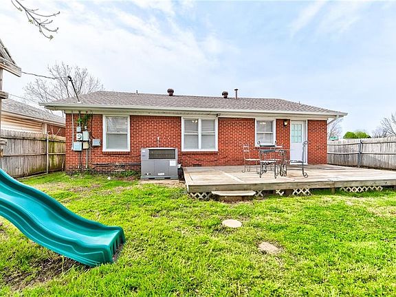 4th image of 1141 SW 56th St