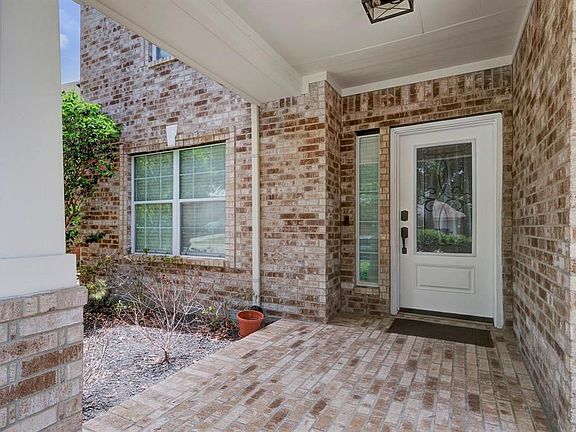 3rd image of 16411 Sylvan Dale Dr