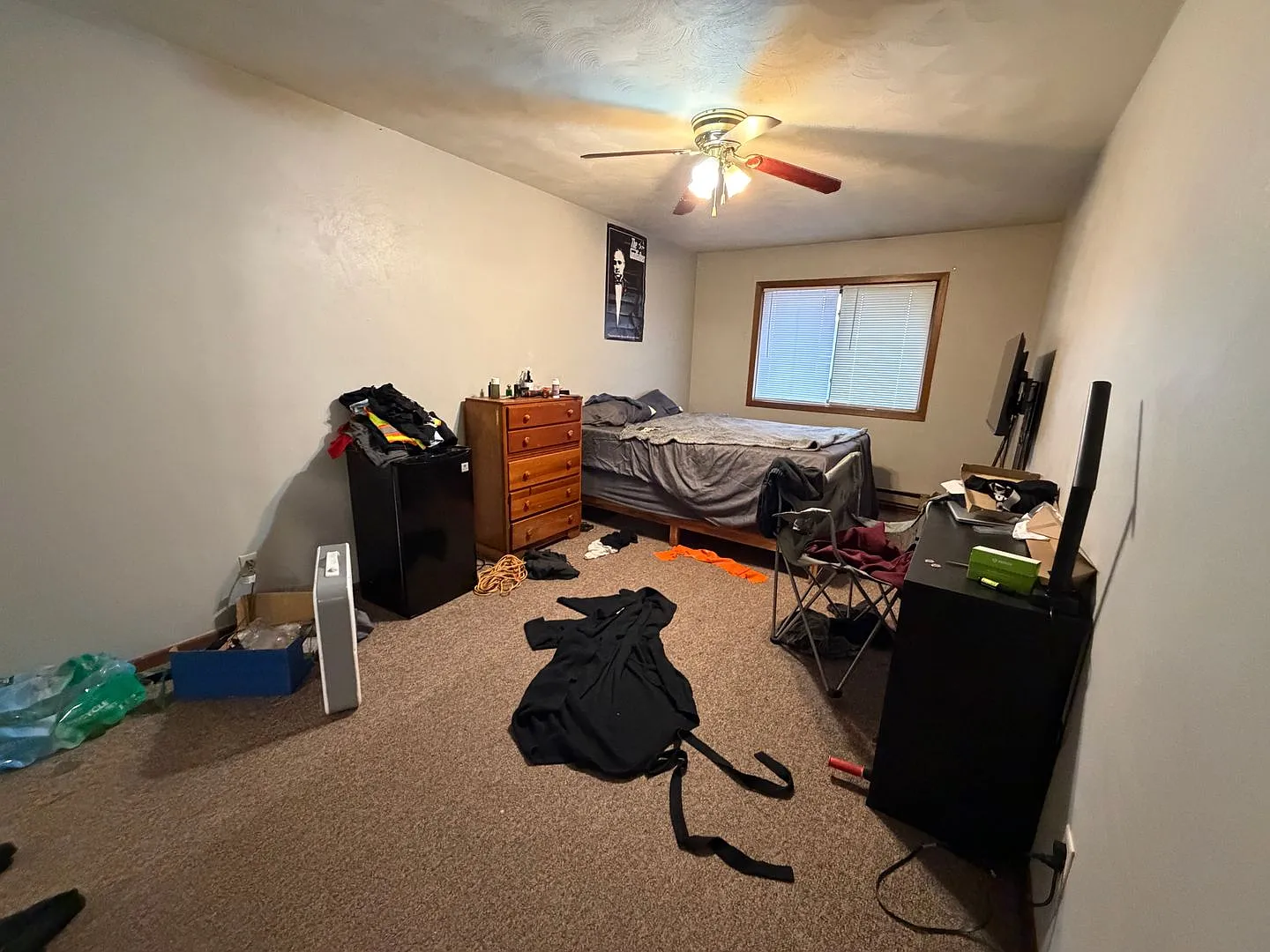 Extra-Spacious 4-Bedroom Apartment with Bonus Room Near UW-La Crosse — Photo 3