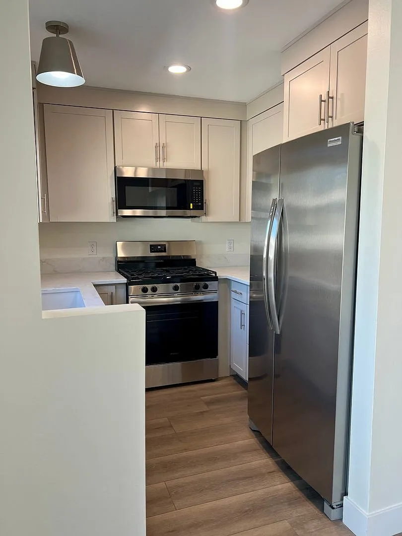 Rare Opportunity to Rent a Park Place Townhome in Holladay — Photo 3