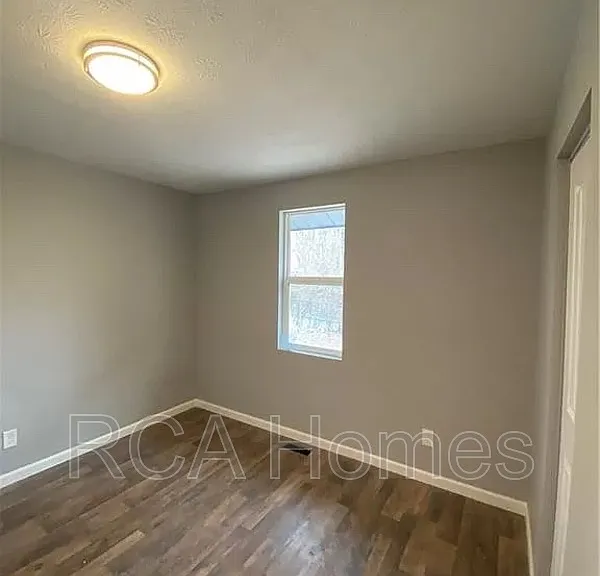 834 W 26th St #834 — Photo 3