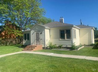 428 Orchard Dr, Gooding, ID 83330