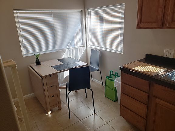 5th image of 882 W Montague Ave S
