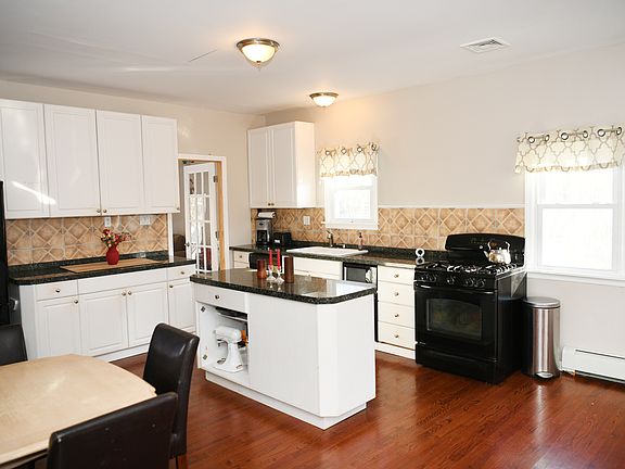 4th image of 45 Smith St