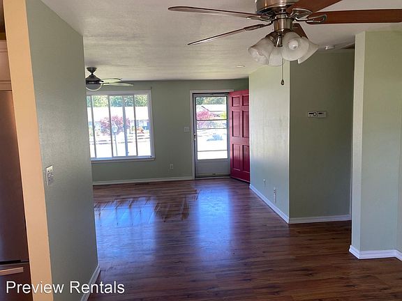 4th image of 2030 E Viewmont Dr