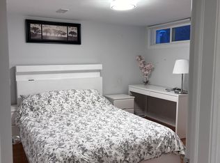 884 Windermere Ave, Toronto, ON M6S 3M9