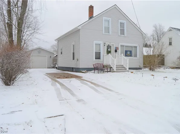 155 S Crowell Ave, Geneva, OH 44041