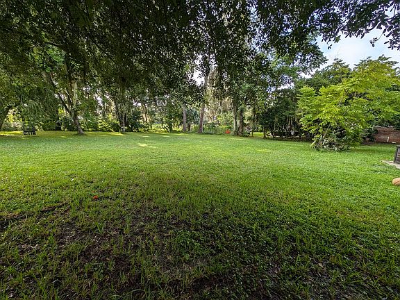3rd image of 6725 SW 35th Way