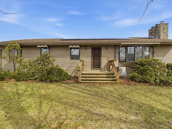 2nd image of 695 Dermody Road