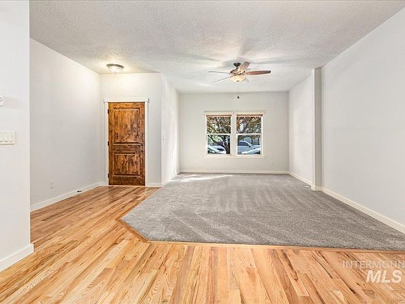 4th image of 2105 S Leadville Ave