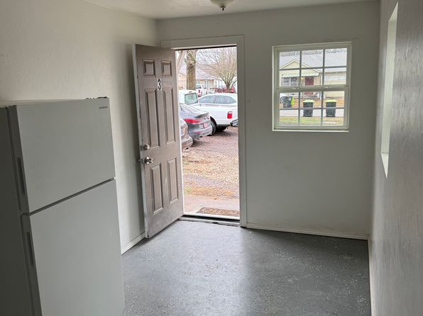 900 E 9th St #3, Ada, OK 74820