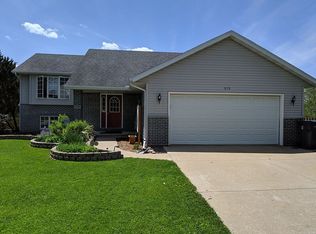 579 S 6th St, Evansville, WI 53536