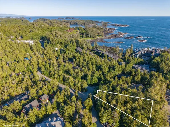 1797 Rainforest Ln, Ucluelet, BC V0R 3A0