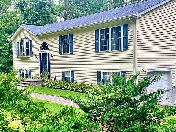 2nd image of 36 Carpenter Road