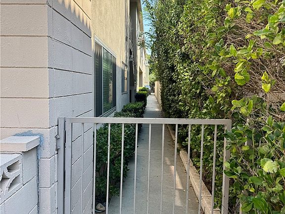 3rd image of 1331 Berkeley St APT 3