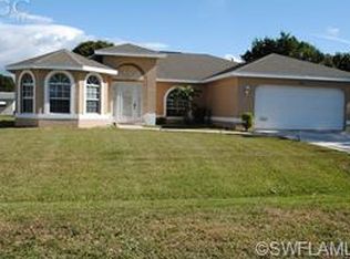 3423 SE 4th Pl, Cape Coral, FL 33904