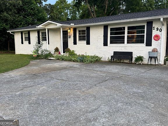 2nd image of 190 Red Oak Rd