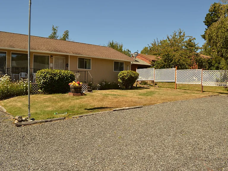 505 Tucker Ave — Photo 1