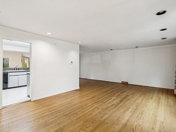 3rd image of 9124 Kenton Ave