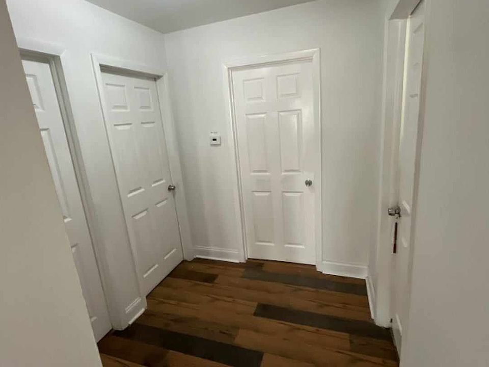 1st image of 1527 N 39th Ave