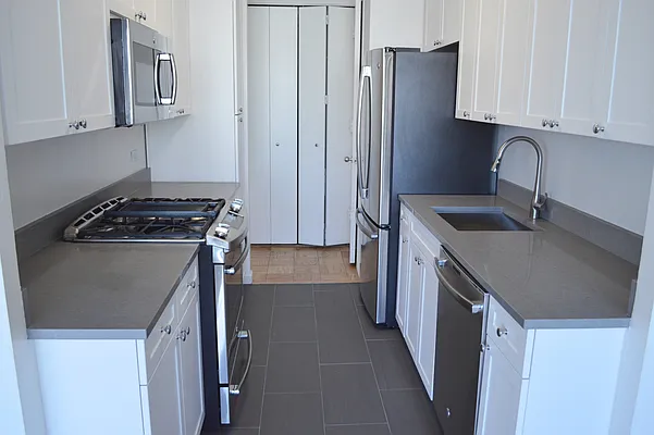 Rented by BLU Real Estate | media 2