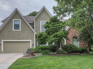 13004 Ash St, Leawood, KS 66209
