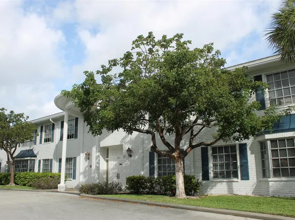 2221 NE 68th Street #904, Fort Lauderdale, FL 33308
