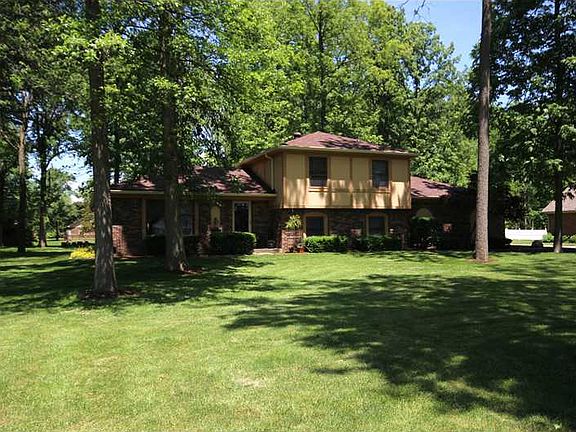 2nd image of 7390 Lombardi Dr