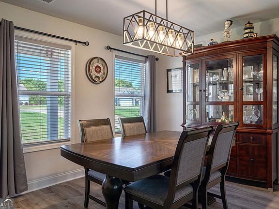 5th image of 109 Creek Haven Dr