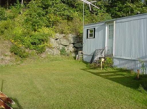2nd image of 221 North St Trlr 33