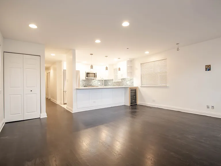 1471 N Larrabee St #A — Photo 5