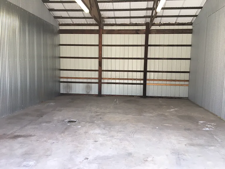 801 E Main St #12-2 — Photo 1