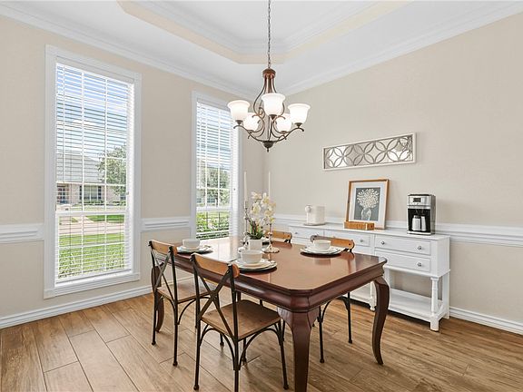 4th image of 3605 Park Meadow Ln