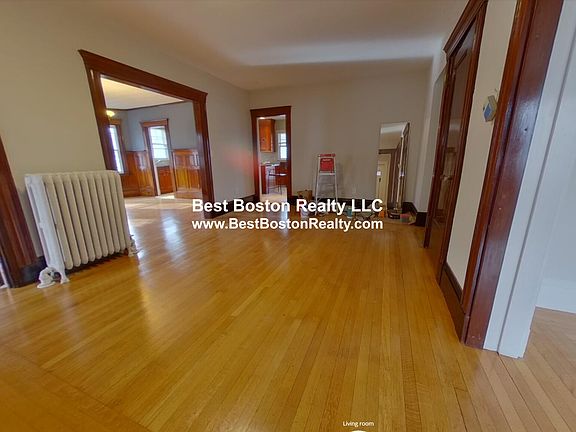 4th image of 122 Washington Ave #2