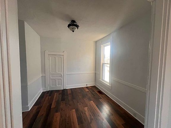 4th image of 70 Washington Ave