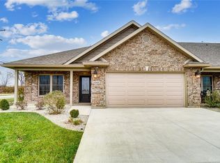 1249 E Bentley Cir, Troy, OH