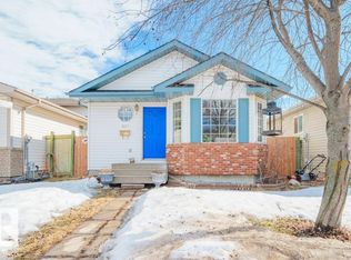 1607 80a St NW, Edmonton, AB T6K4E1