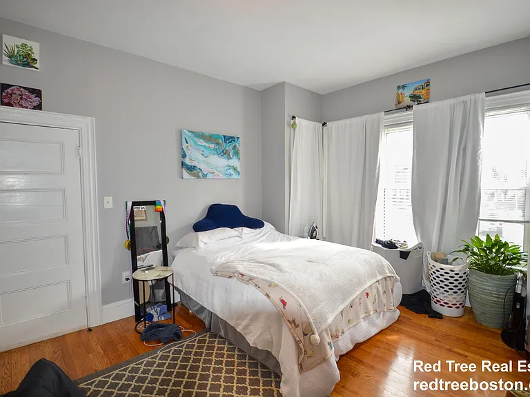 85 Surrey St #1B — Photo 6