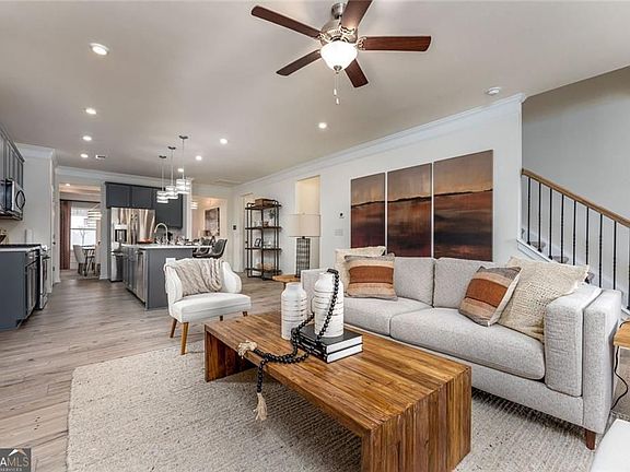 2nd image of 5036 Cecelia Dr
