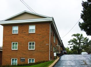 201 Myrtle Ave #10, Iowa City, IA 52246