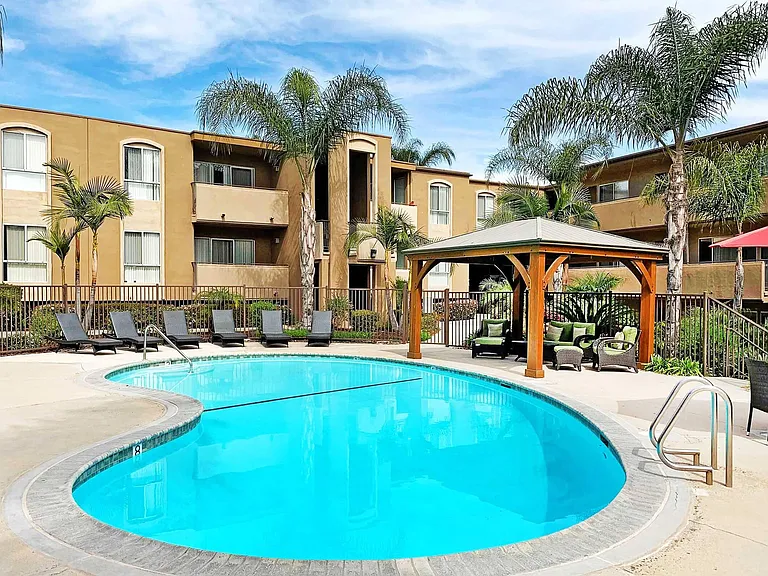 Dorchester Apartments | Spacious 1 & 2 Bedroom Apartments Near SDSU — Photo 9