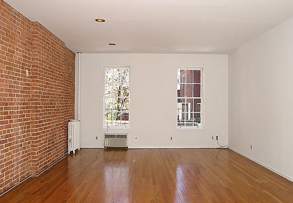 4th image of 1590 2nd Ave APT 2RN