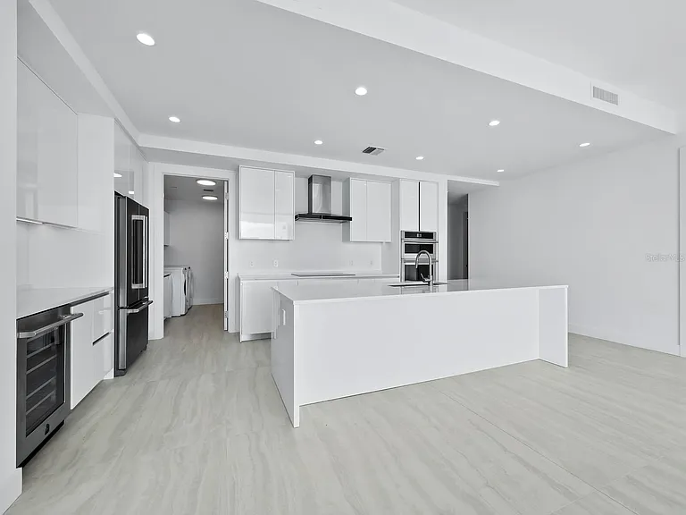 301 Quay Cmns #1409 — Photo 10