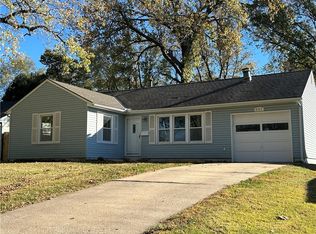 601 NE 67th Pl, Gladstone, MO 64118
