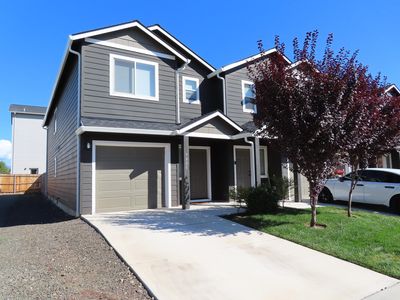 7880 Phaedra Ln, White City, OR, 97503