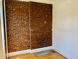 Rented by LJ Sloane Management