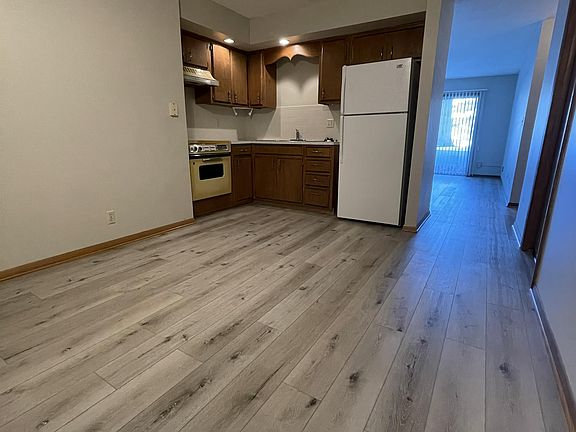 3rd image of 5521 Canterbury Ln #2
