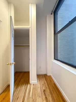 Rented by City Connections Realty | media 20